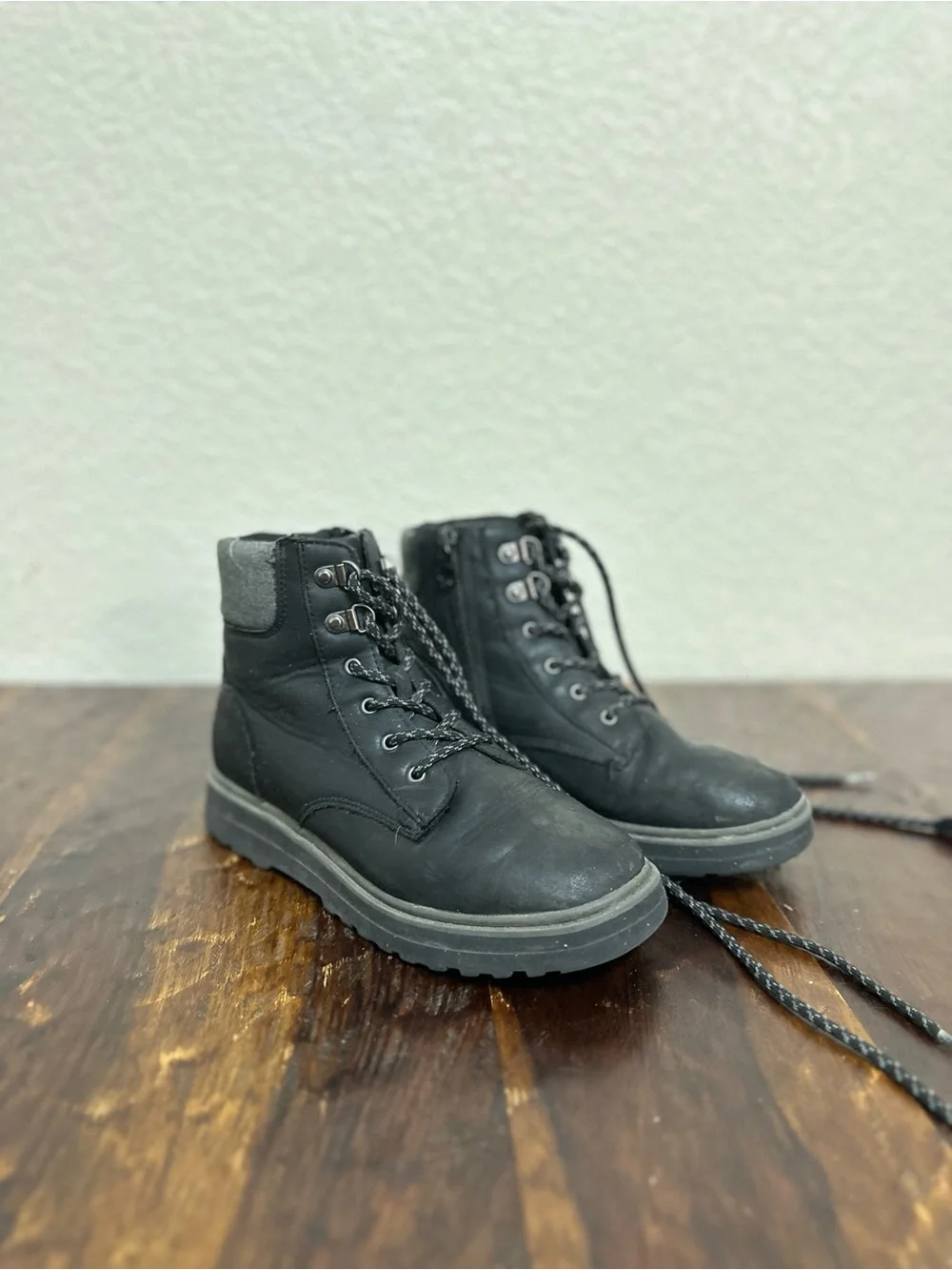 Cat & Jack Black Finch Lace-Up Kids Ankle Boots